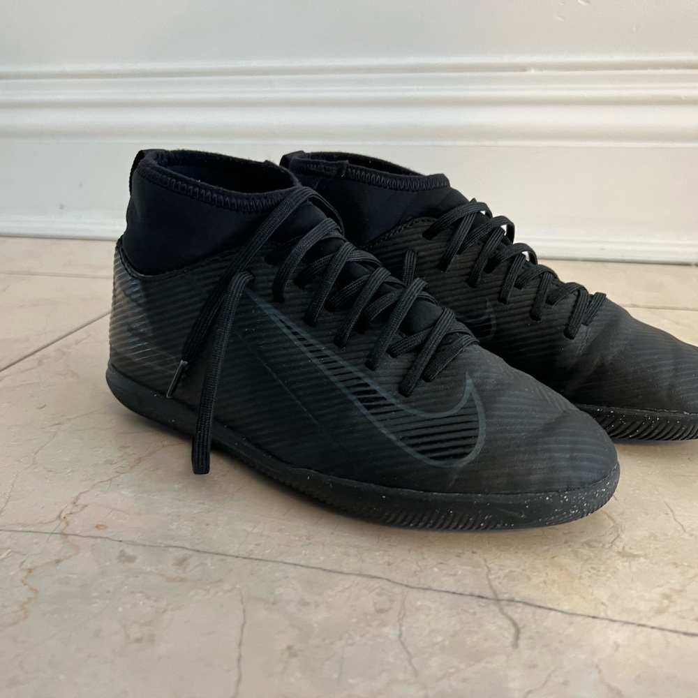 Nike Black Kids Athletic Shoes